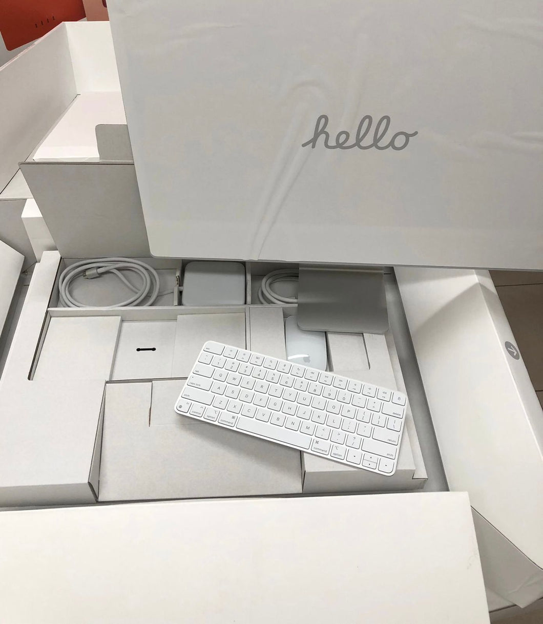 iMac 24' M1 8 Core 256GB 8GB - Open Box